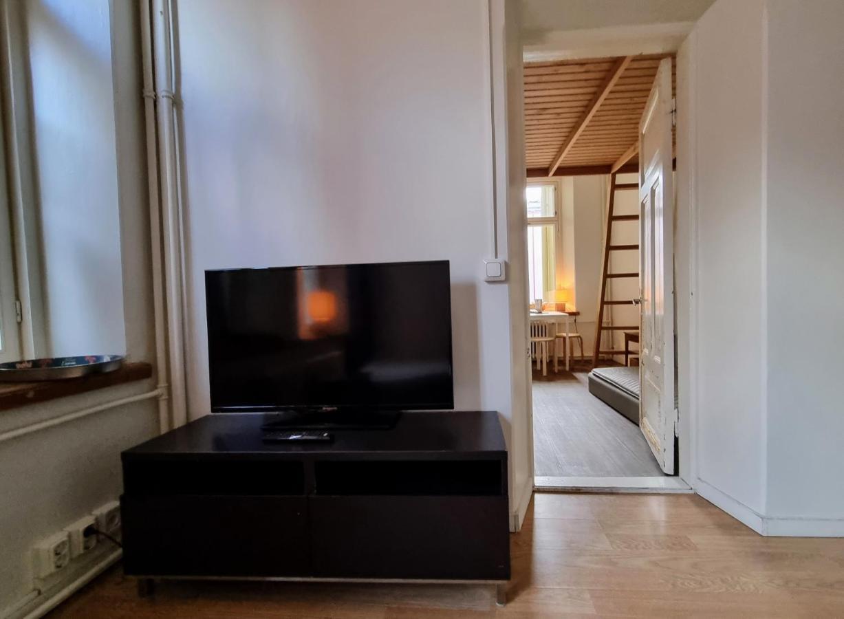 Apartamento 4 Blocks From Stockmann Helsinki Exterior foto