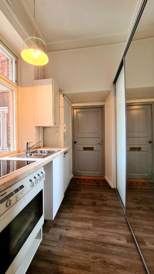 Apartamento 4 Blocks From Stockmann Helsinki Exterior foto